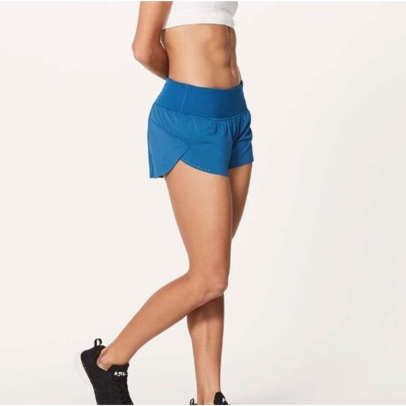 Lululemon Chase Me Short Women's Size 6 Whirlpool Blue 2.5" Running Athletic FLA - Picture 3 of 14